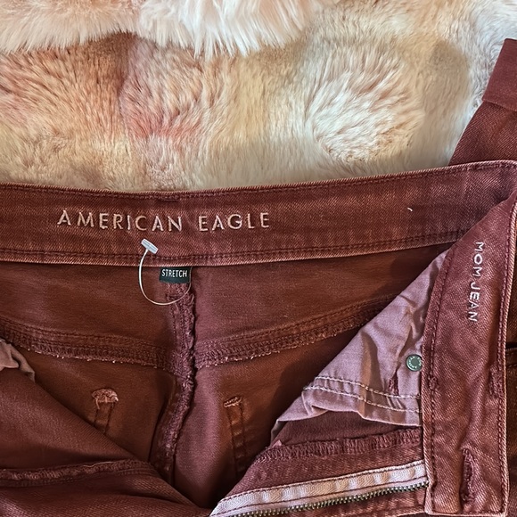 American Eagle mom jean. Size 8. - Picture 3 of 4